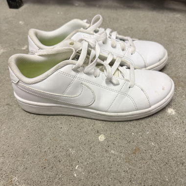 White Nike Sneakers