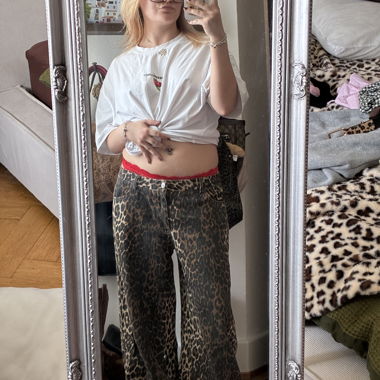 Leopard-print Jeans