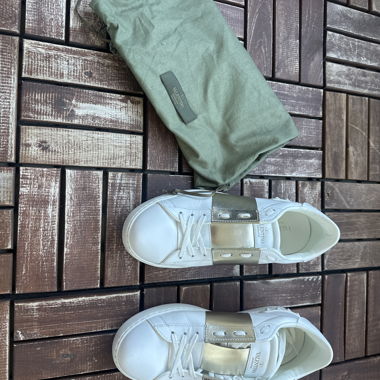 Sneaker Valentino con sacchetto