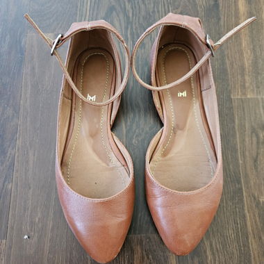 Cognac brown ankle flats EU 38