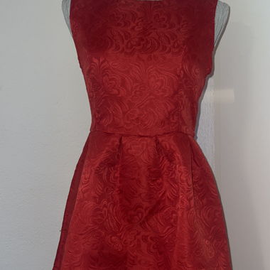 Red textured sleeveless dress, size M