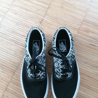 Vans bianche e nere Taglia 38,5