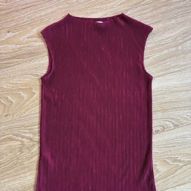 Ärmelloses plissiertes Top Magenta Mango