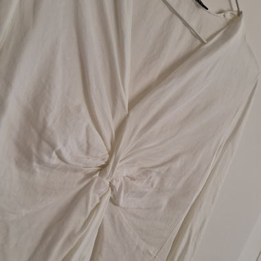 Damenbluse von Zara mit Knoten