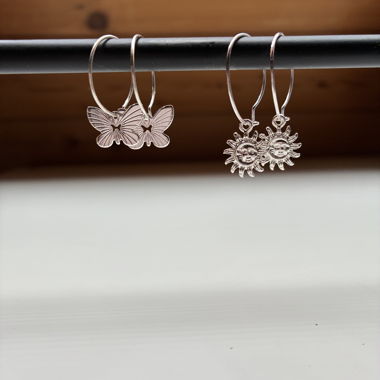 Orecchini a cerchio color argento