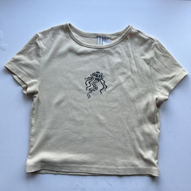 Gelbes geripptes Baby-T-Shirt mit Qualle, Grösse M