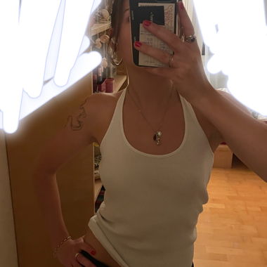 Backless top
