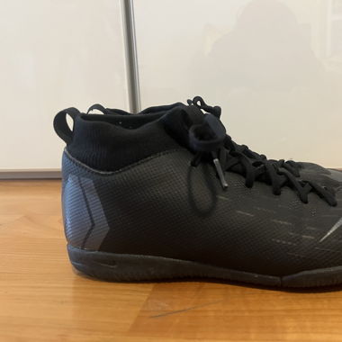 Fussball-Hallenschuhe Nike schwarz 