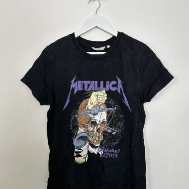 Metallica Graphic T-Shirt