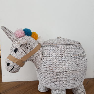 Cestino portar panni con coperchio a forma di unicorno