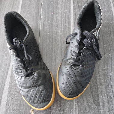 Scarpe da calcetto indoor Decathlon Futsal 100