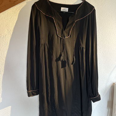 Robe tunique noire Sézane