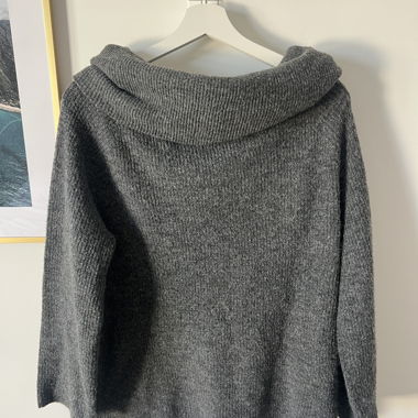 Maglione Grey Off-Shoulder in Maglia