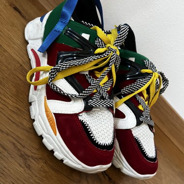 Basket Primark taille 39