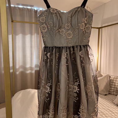 Kleid Laona, neu, S