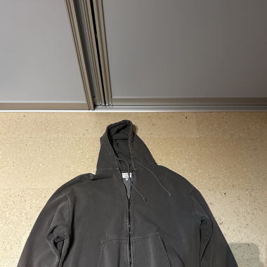 Felpa con zip grigia