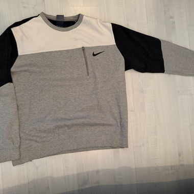 Nike crewneck 