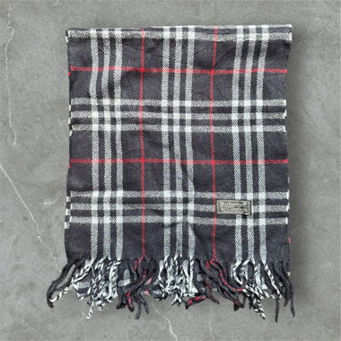 black/grey/red burberry scarf 