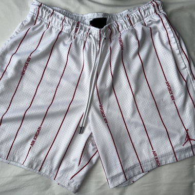 Shorts en mesh Jordan blanc-rouge