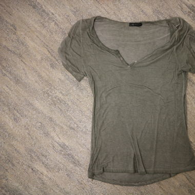 JF Collection Damen T-Shirt Olivgrün V-Ausschnitt