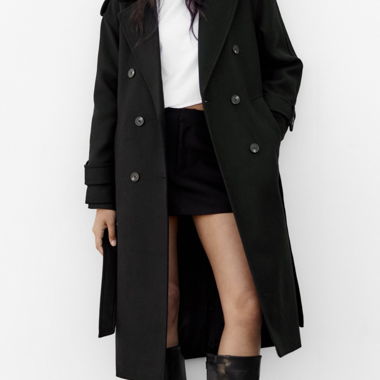 Schwarzer Trenchcoat