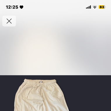 Weisse Stoffhose