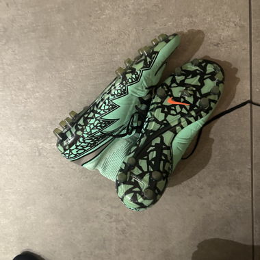 Nike Hypervenom