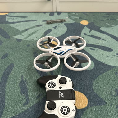 Drone et télécommande 