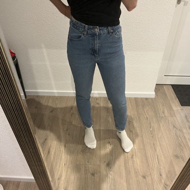 Jeans azzurro chiaro