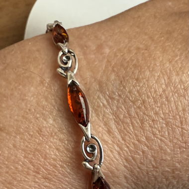 Niedliches Bernstein-Silber-Armband
