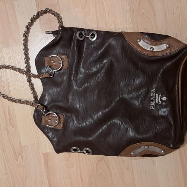 Prada Leder Schultertasche