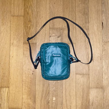Supreme Shoulderbag 