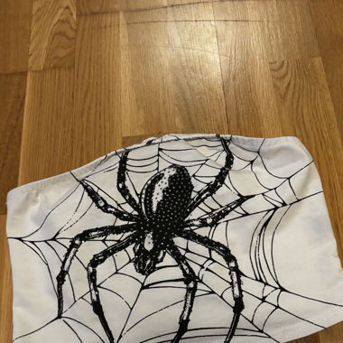 white spider tanktop