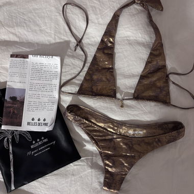 Bikini Belles Des Pins