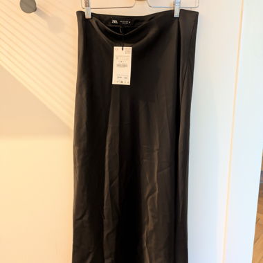 Zara Satin Rock