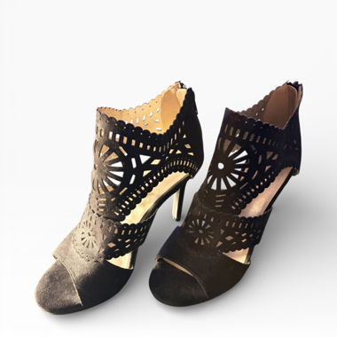 Bullboxer black high-heel sandals