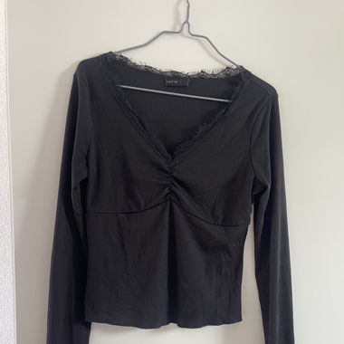 Top décolleté noir 