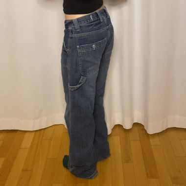 Low waisted jeans 