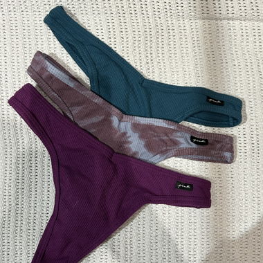 Victoria’s Secret thong set XXS