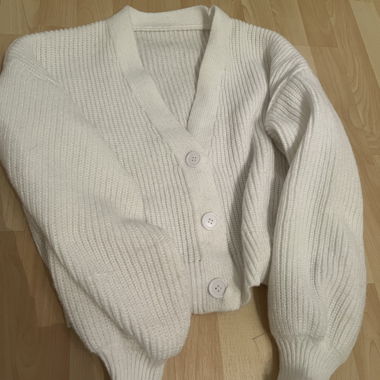 White knit cardigan