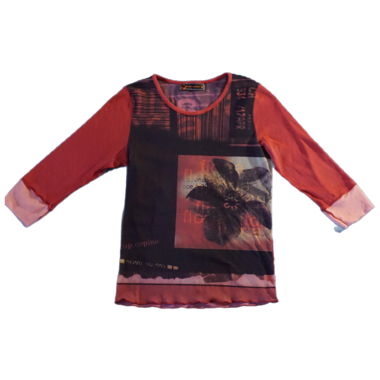 Cop copine 3/4 sleeve red flower graphic top 
