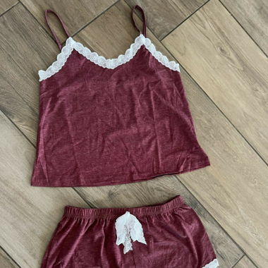 Top und Shorts ungetragen Grösse S