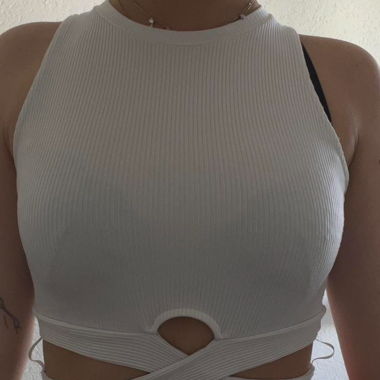 Bershka Crop-Top mit Schnürung
