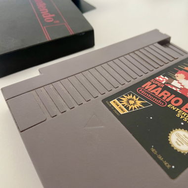 Super Mario Bros. NES mit Sammelschuber