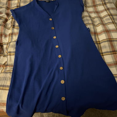 Camicia-blusa azzurra con bottoni