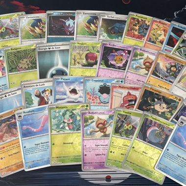 Lot of 45 Pokémon cards hol/rev riv intended for FR
