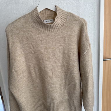 Sweater beige Monki