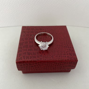 Bague fantaisie avec brillant