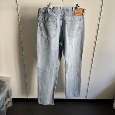 Levi‘s straight leg jeans