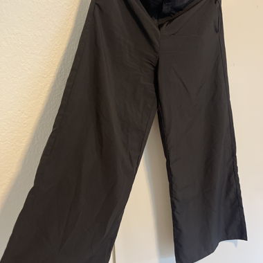 Pantaloni neri ampi